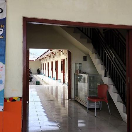Hotel Metro Kudus Tanggulangin Dış mekan fotoğraf